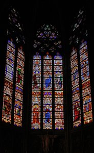 Window w0 depicting tracery lights and canopy tops in the eastern chapel by French School