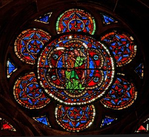 Window w10 depicting the Virgin and Child by French School