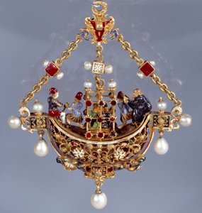 Boat Neck Pendant (Reverse)