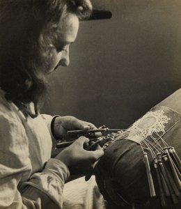 Juvenile Job in the G.I.L of Ravenna: Embroidery Workshop