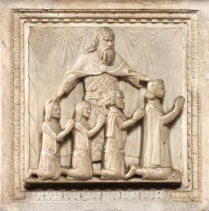 Four donors and Saint Peter by Giovanni Balduccio