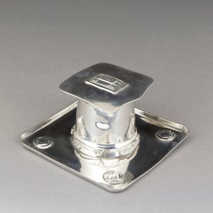 An English Pewter Inkstand by Giovanni Bigatti