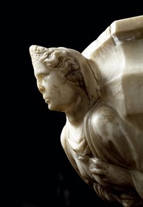Benitier at the pillar decorates the three theological virtues and a la vat decoree of the busts of the four cardinal virtues (detail) by Giovanni Pisano