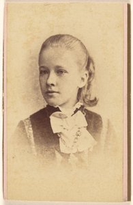 Unidentified Young Girl, Vignette Style