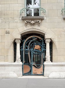 Entrance door of the Castel Beranger, built between 1895 and 1898 in the 16th arrondissement in Paris
