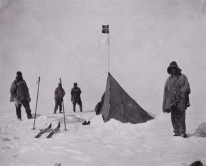 It was a black flag, the Norwegian flag. Amundsen was first at the pole by Herbert Ponting