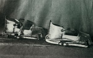 Ski Shoes For Use with Finnesko