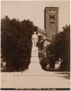 Monument to Giuseppe Garibaldi in Piazza San Francesco, with Church of St Francis in Background, Ravenna, Emilia-Romagna, Italy