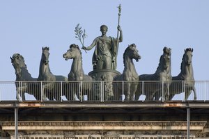 Six-horse chariot, detail of Arch of Peace, Milan, Italy