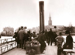 Ferry Passengers, Laandam, 1898