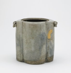 Four-lobed tea-ceremony water jar with two handles, Edo period, mid-17th century by Japanese School
