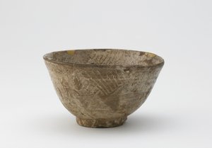 Tea bowl in hori-mishima style, Edo period, late 17th-18th century