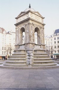 Fontaine des Innocents, Stone Fountain with Steps, Paris, France by Jean and Lescot Pierre Goujon