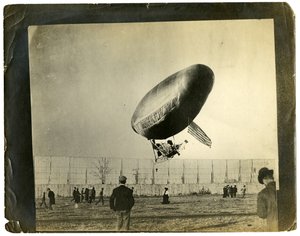 "Ville de St Mande" Airship