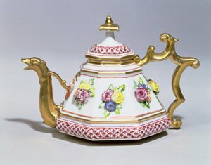 Meissen octagonal teapot