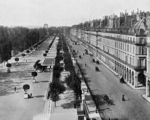 Rivoli Street in Paris, with Tuileries Garden on the Left and the Arch of Triumph in the Background, c. 1900