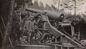 Album "Meine weltkriegs - Erinnerungen South-West Front (Carinthia, Italy, South Tyrol) 31/03/1915-12/11/1918 - Josef Zohles Wien": soldier with gun by Josef Zohles