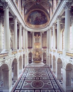 Interior view of the chapel, begun in 1699 and completed by Robert de Cotte in 1710