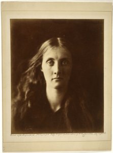 Julia Jackson Facing 