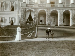 Tsarina Alexandra Fyodorovna with Tsarevich Alexei of Russia, c1907-c1910