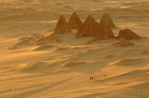 Gebel Barkal, Temple Complex, Pharaoh Taharka, Mut temple, B300, Kareima town, Nile river, 2007