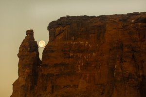 Moonset and sunrise, Temple of Taharka, Ram Gate, Gebel Barkal, Temple Complex, Pharaoh Taharka, 2007
