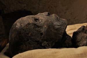 Mummy of King Tut, 18th Dynasty, New Kingdom, the Egyptian Museum, Cairo, Egypt, 2005