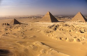 Pyramids at Giza; Khafre; Khufu; Menkaure, Giza; Egypt