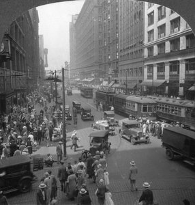 In the heart of the shopping district on State Street, Chicago, Illinois, USA, early 20th century