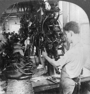 Lasting Machine Shaping Shoes in Shoe Factory, Lynn, Massachusetts, USA, Early 20th Century