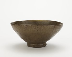 Bowl, late 14th-early 15th century