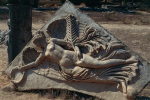 Relief of the Arch of Septimus Severus depicting the Winged Goddess of Victory by Unbekannt Unbekannt
