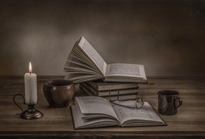 Candlelit Books by Margareth Perfoncio