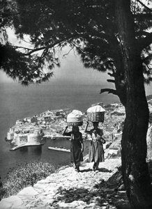 Dubrovnik, Croatia by Martin Hurlimann