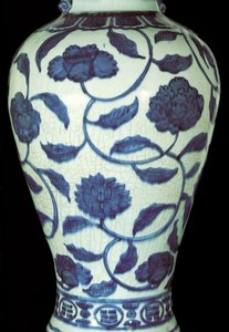 Large blue and white vase, Jaijing Period