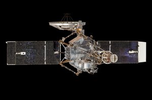 Engineering model, Mariner 2 by NASA Images