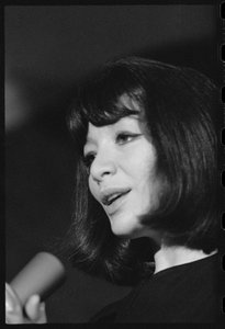 Juliette Greco Sings