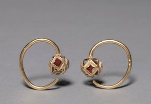 Earring