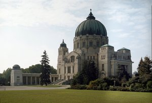 View of the family tomb by the architect Otto Wagner (1841-1918) (Viennese Secession). Hietzing Cemetery, Vienna, Austria