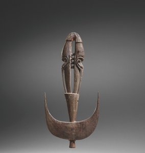 Suspension Hook (Samban), Iatmul, Middle Sepik, Papua, New Guinea by Papua New Guinean