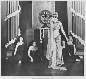 Mata Hari performing in Musee Guimet, Paris