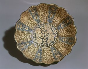 White Earthenware Bowl Painted with Figures of Mongols