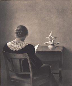 Reading Lady