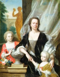 Sybilla Volkera Sighterman with her Daughters