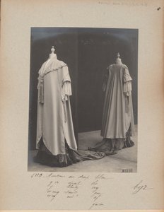 House of Worth, Mantle