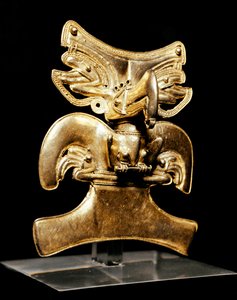 Bird-Shaped Pendant in Gold