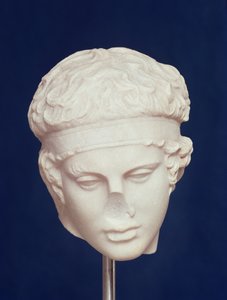 Head of Diadumenos by Roman