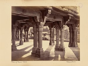 Fatehpur Sikri; Carved Pillars in the Panch Mahal by Samuel Bourne