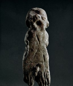 Nuragic culture (nuraghi) Sardinian: votive terracotta statuette from the temple of Abini. Dating from the prenuragic period (25th-18th century BC) Eneolithic. Cagliari, Museo Nazionale Archeologico, Sardinia, Italy
