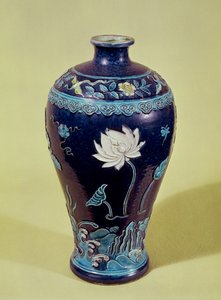 Ming vase with three colour decoration